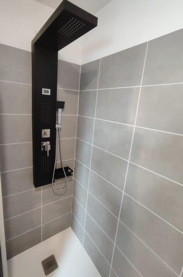 A L'Ombre Des Bois, Chambre Double Confort Neung-sur-Beuvron Exterior foto